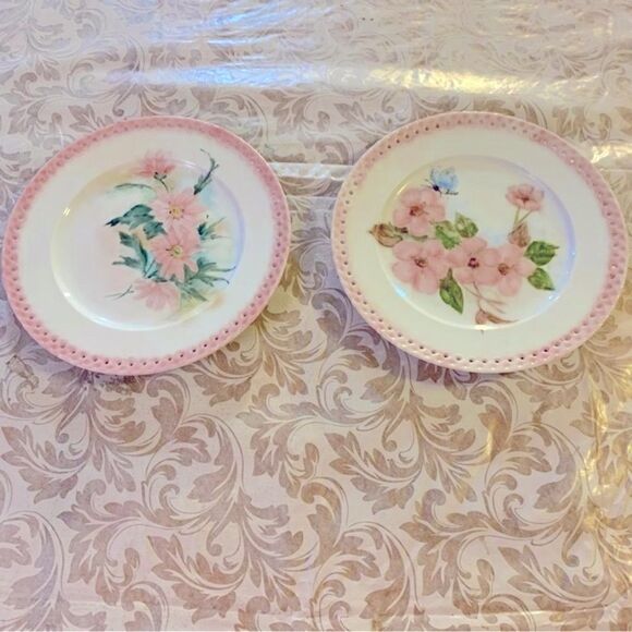2 Hutschenreuther Germany Comtesse Floral Plates 8” Lace Edges Gorgeous no chips - Picture 1 of 6